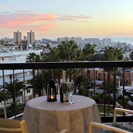 Blanco&azul - Ocean View Balcony, Pool And Perfect Location * Playa de las Americas (Tenerife)