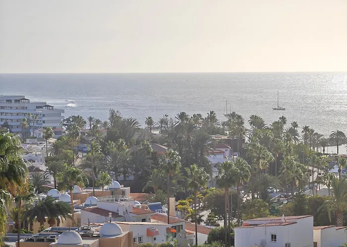 Apartment Blanco&azul - Ocean View Balcony, Pool And Perfect Location Playa de las Americas (Tenerife)