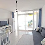Blanco&azul - Ocean View Balcony, Pool And Perfect Location Apartment